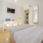 Rent a room of 130 m² in madrid