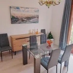 Rent 2 bedroom apartment of 65 m² in Barcelona