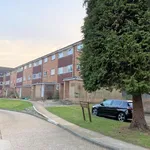 Flat to rent in Merrow Court, Levylsdene, Guildford GU1