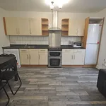 Rent 4 bedroom flat in London