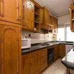 Rent a room of 78 m² in granada