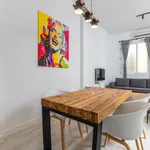 Rent 1 bedroom apartment of 592 m² in Málaga