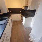 Rent 4 bedroom flat in Aberdeen