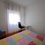 Rent 3 bedroom apartment in Lisbon