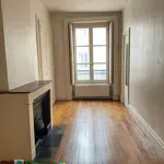 Appartement de 9635 m² avec 3 chambre(s) en location à LYON