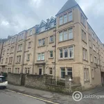 Rent 3 bedroom apartment in Edinburgh