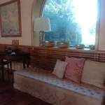 Rent 6 bedroom house of 350 m² in Rome