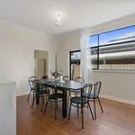 Rent 6 bedroom house in Murray Bridge