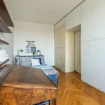 Rent 1 bedroom apartment of 614 m² in Milan