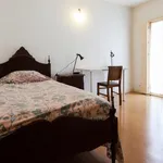 Rent 3 bedroom apartment in Porto