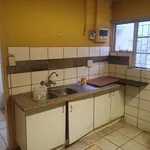 Rent 2 bedroom house of 65 m² in Pretoria