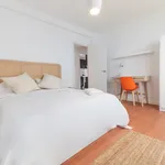 Rent 3 bedroom apartment of 16 m² in Valencia