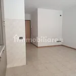 Affitto 2 camera appartamento di 65 m² in Paderno Dugnano