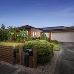 Rent 3 bedroom house in Cranbourne North