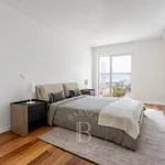 Rent 4 bedroom apartment of 140 m² in Lisbon