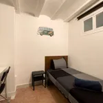 Rent a room of 60 m² in barcelona