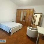 Rent 4 bedroom apartment of 110 m² in Milan