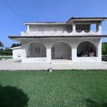 Villa indipendente PLURILOCALE in affitto a	Simeri mare (Cz)