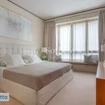 Rent 4 bedroom apartment of 245 m² in Milan