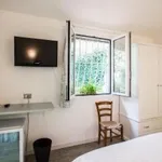 Rent 1 bedroom apartment in Florence