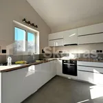 Rent 3 bedroom apartment of 110 m² in Municipality of Kalamata