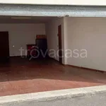 Affitto 4 camera appartamento di 127 m² in Roma