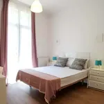 Rent a room of 122 m² in Barcelona