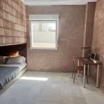 Rent a room of 150 m² in granada