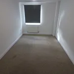 Rent 3 bedroom apartment in Hull