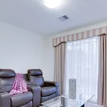 Rent 4 bedroom house in Hillside