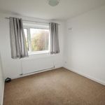 Rent 3 bedroom flat in Selby