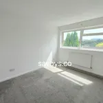 Detached house to rent in Devon Road, Luton LU2