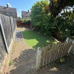 Rent 3 bedroom flat in Romford