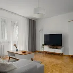 Rent 3 bedroom apartment of 74 m² in Trzypokojowe po remoncie, dla rodziny, przy metrze