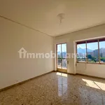 Affitto 5 camera appartamento di 138 m² in Palermo