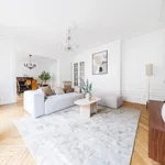 Appartement de 1615 m² avec 3 chambre(s) en location à Paris