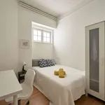 Rent a room in lisbon