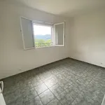 Appartement de 99 m² avec 4 chambre(s) en location à Le