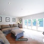 Rent 5 bedroom house in North West England