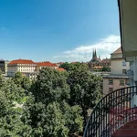 Pronajměte si 5 ložnic/e byt o rozloze 150 m² v Prague