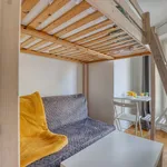 Rent 1 bedroom apartment of 19 m² in Paris