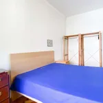 Rent a room in lisbon