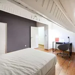 Rent a room in lisbon