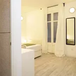 Rent a room of 160 m² in Barcelona