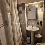 Rent 1 bedroom apartment of 35 m² in Florence