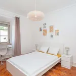 Rent a room in lisbon