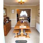 Rent 4 bedroom house in Welwyn Hatfield