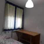 Rent 3 bedroom apartment in Madrid