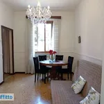 Villa a schiera arredata con terrazzo