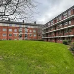 Rent 2 bedroom flat in Salford